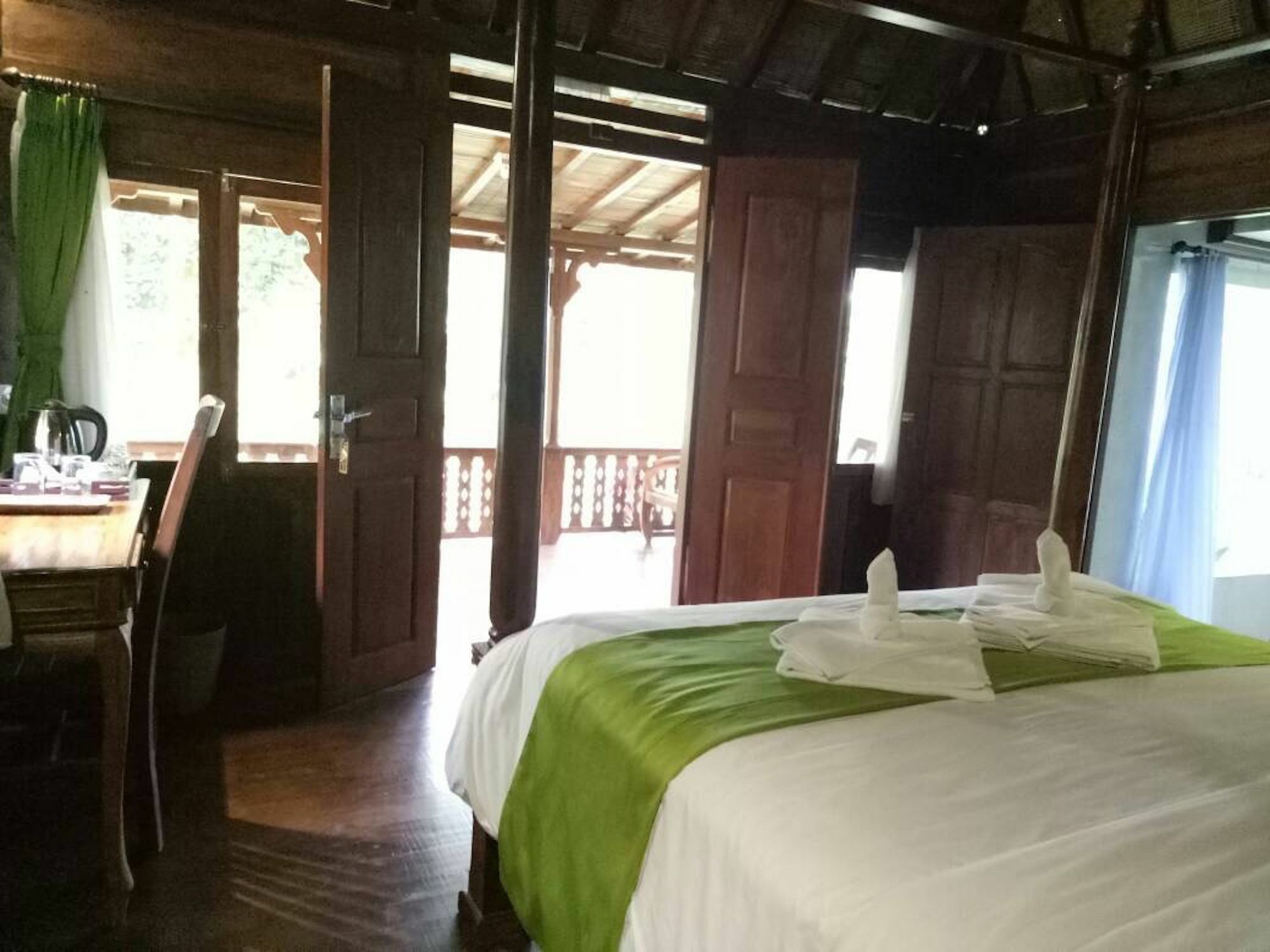 The Aura Shanti Retreat Baturiti Exteriör bild