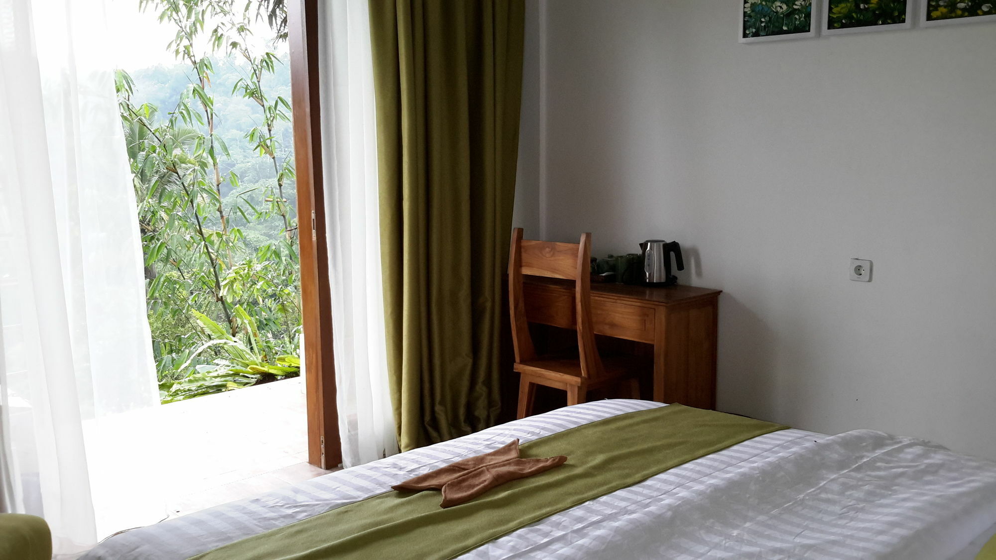 The Aura Shanti Retreat Baturiti Exteriör bild